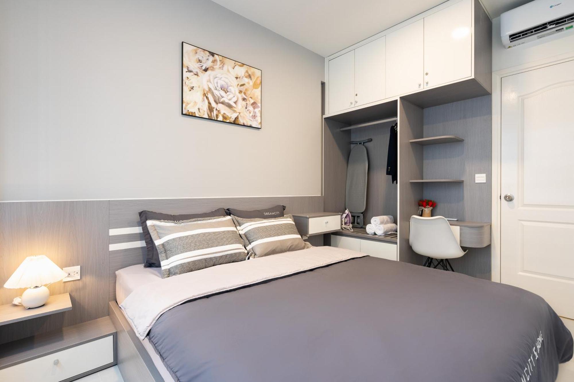 Rubi - Soho & District 1 Apartment